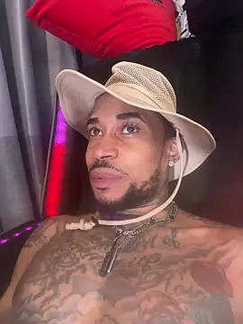 StillArQuez online show from April 5, 2026, 1:56 am