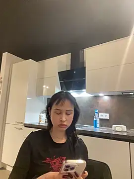 Snapshot of Just-Lilly chatting on April 13, 2026, 2:59 am Just-Lilly online show from April 13, 2026, 2:59 am