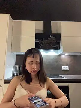 Snapshot of Just-Lilly chatting on March 27, 2026, 1:01 pm Just-Lilly online show from March 27, 2026, 1:01 pm