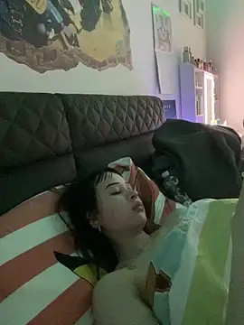 Snapshot of Just-Lilly chatting on April 4, 2026, 2:01 pm Just-Lilly online show from April 4, 2026, 2:01 pm