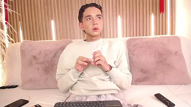 Snapshot of Stuart_Sweet chatting on February 12, 2026, 8:08 pm Stuart Sweet online show from February 12, 2026, 8:08 pm