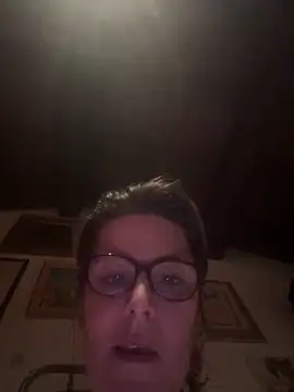 Snapshot of missgirl88 chatting on February 8, 2026, 11:41 am missgirl88 online show from February 8, 2026, 11:41 am