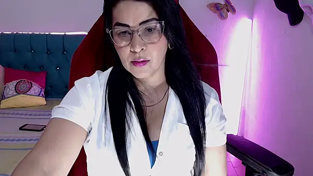 hotsweet-69 online show from May 14, 2026, 5:04 am