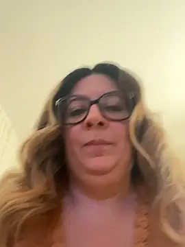 JasmineGlow7 online show from March 2, 2026, 1:40 pm