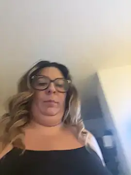 JasmineGlow7 online show from March 6, 2026, 4:24 pm