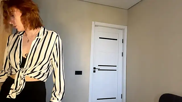 Snapshot of LuxuryRita chatting on February 23, 2026, 2:28 pm LuxuryRita online show from February 23, 2026, 2:28 pm