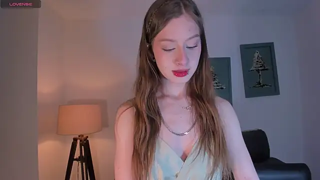 IsabellaMorettiX online show from May 29, 2026, 3:56 am
