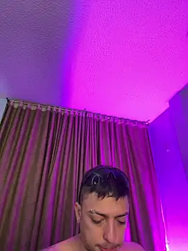 Snapshot of SavageBond_ chatting on February 27, 2026, 10:15 am SavageBond online show from February 27, 2026, 10:15 am