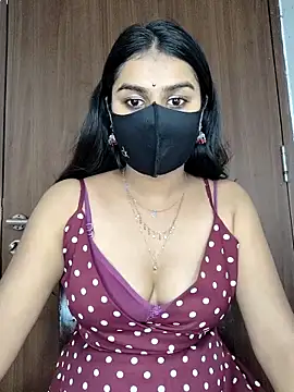 Snapshot of Alix_cuti chatting on April 19, 2026, 6:10 pm Alix cuti online show from April 19, 2026, 6:10 pm
