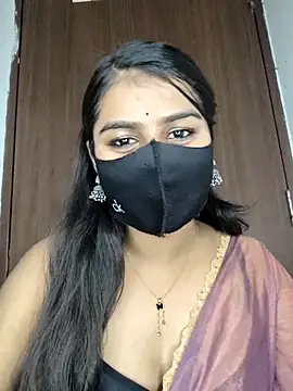 Snapshot of Alix_cuti chatting on May 4, 2026, 5:49 pm Alix cuti online show from May 4, 2026, 5:49 pm