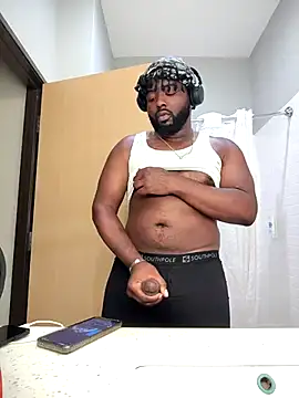 teddyblack52 online show from April 14, 2026, 12:26 am