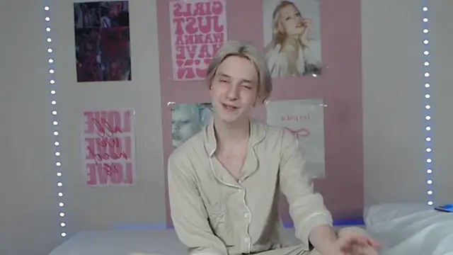 Snapshot of Ron_Vilss chatting on February 11, 2026, 10:04 am Ron Vilss online show from February 11, 2026, 10:04 am