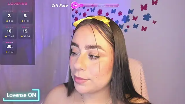 Snapshot of Laura_Med chatting on February 4, 2026, 2:28 am Laura Med online show from February 4, 2026, 2:28 am