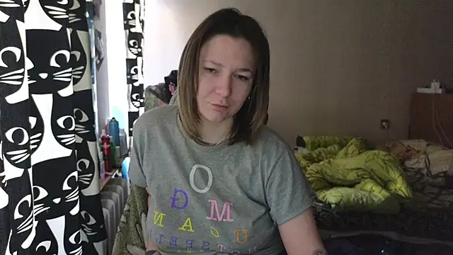 Snapshot of Ozalin_ chatting on February 25, 2026, 10:04 am Ozalin online show from February 25, 2026, 10:04 am