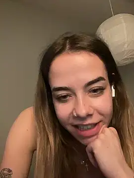 JulietSugar online show from April 7, 2026, 8:21 pm