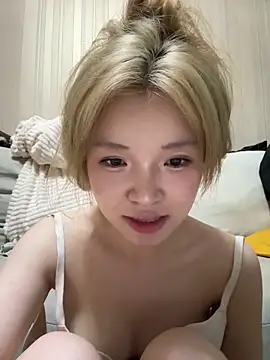 Snapshot of Rabbit-15 chatting on May 25, 2026, 12:59 pm Rabbit-15 online show from May 25, 2026, 12:59 pm