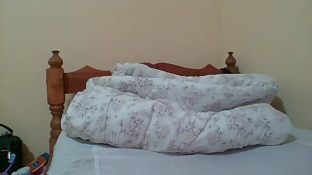 Lexisluv online show from March 23, 2026, 9:42 am