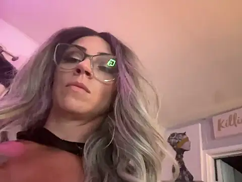 Alicethickpeach online show from July 12, 2026, 9:43 am