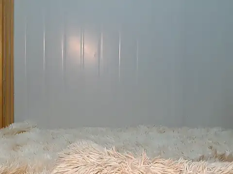 girlyteengrl online show from February 19, 2026, 5:32 pm