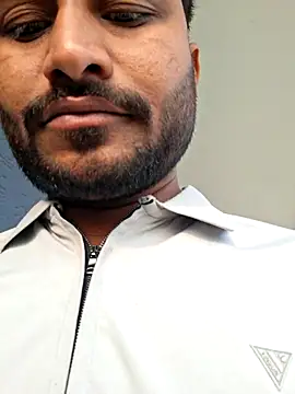 hot---boy1 online show from February 3, 2026, 3:04 am