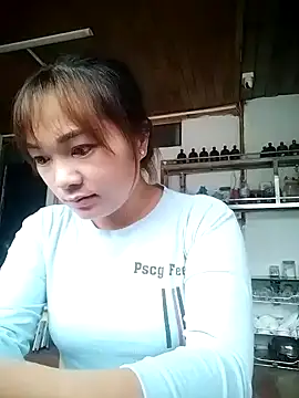 cute-hiphop online show from July 16, 2026, 12:29 am