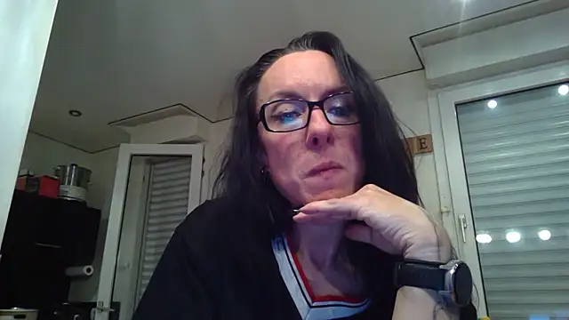 Snapshot of FITGIRL-MAEVA chatting on February 10, 2026, 8:08 pm FITGIRL-MAEVA online show from February 10, 2026, 8:08 pm