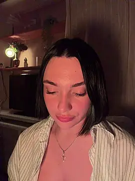 Snapshot of HotDevilGirl_ chatting on March 1, 2026, 5:46 pm HotDevilGirl online show from March 1, 2026, 5:46 pm