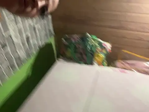 hotcasal69 online show from February 15, 2026, 4:35 am