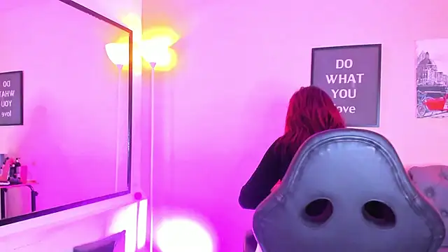 Snapshot of victoriazans chatting on March 8, 2026, 4:05 am victoriazans online show from March 8, 2026, 4:05 am