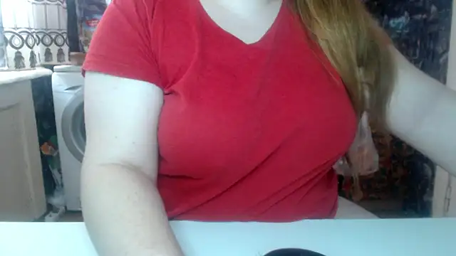 Snapshot of MaryShiny_ chatting on March 10, 2026, 8:18 am MaryShiny online show from March 10, 2026, 8:18 am