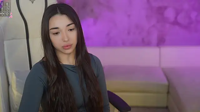 Snapshot of Zlata_Sky chatting on February 18, 2025, 10:47 pm Zlata Sky online show from February 18, 2025, 10:47 pm