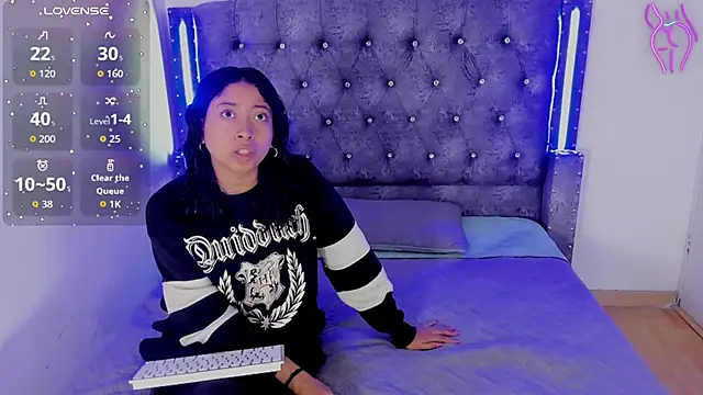 Naughty Elegance online show from February 14, 2026, 12:16 pm