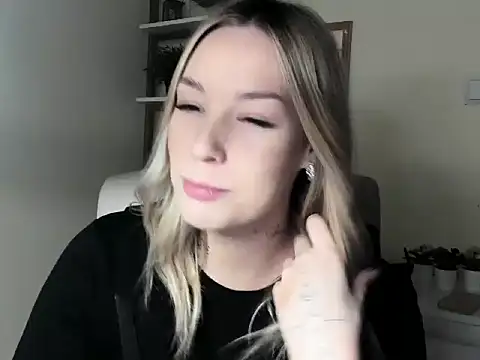 VelvetAngela online show from February 16, 2026, 6:34 am