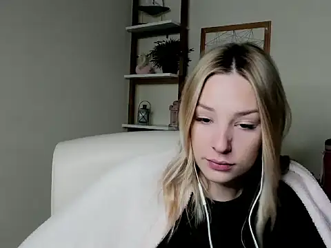 VelvetAngela online show from February 24, 2026, 6:36 am