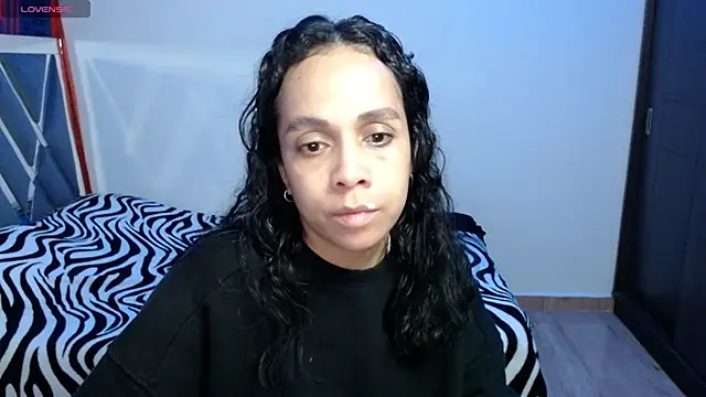 paula lopez   online show from May 6, 2026, 10:47 pm