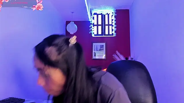 Snapshot of paula_lopez__ chatting on February 11, 2026, 7:36 pm paula lopez online show from February 11, 2026, 7:36 pm