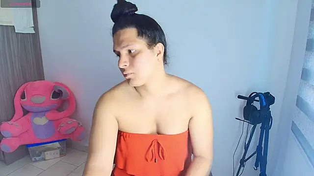 Snapshot of alys_love chatting on May 20, 2026, 3:20 pm alys love online show from May 20, 2026, 3:20 pm