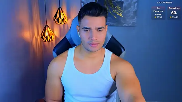 Snapshot of AndresRodriguez1 chatting on May 1, 2026, 2:38 am AndresRodriguez1 online show from May 1, 2026, 2:38 am