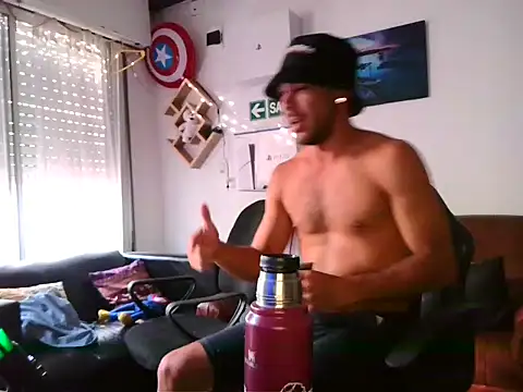 Snapshot of Bluntt55 chatting on February 16, 2026, 8:51 pm Bluntt55 online show from February 16, 2026, 8:51 pm