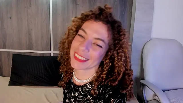 Snapshot of Brynaa chatting on March 17, 2026, 4:37 am Brynaa online show from March 17, 2026, 4:37 am