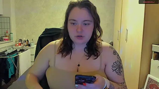 Snapshot of katya_idinax chatting on March 4, 2026, 3:31 pm katya idinax online show from March 4, 2026, 3:31 pm