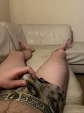 Snapshot of keev09 chatting on February 26, 2026, 1:05 am keev09 online show from February 26, 2026, 1:05 am