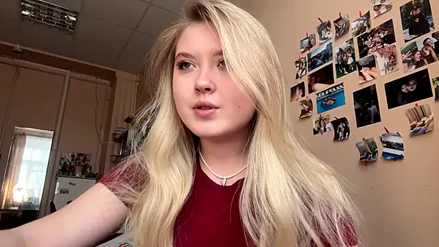 Snapshot of colamy chatting on February 10, 2026, 12:04 pm colamy online show from February 10, 2026, 12:04 pm