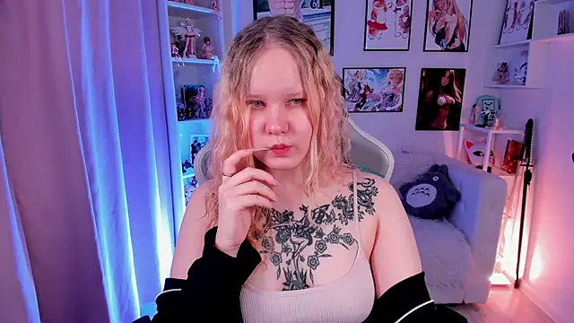 AnnieVibe online show from February 22, 2026, 5:36 pm