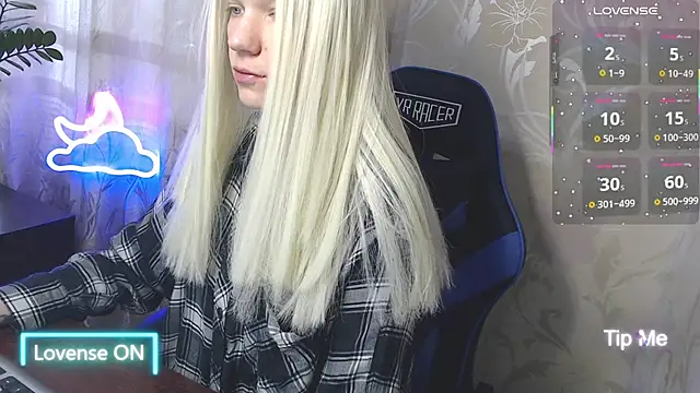 Shiny Victoria online show from April 10, 2026, 7:26 am