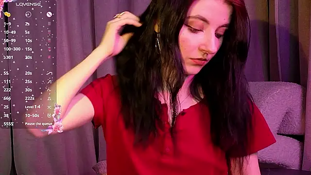 Snapshot of NicoleLuxe chatting on March 17, 2026, 7:17 pm NicoleLuxe online show from March 17, 2026, 7:17 pm