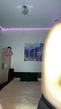 Lissy Liss online show from April 13, 2026, 6:23 pm