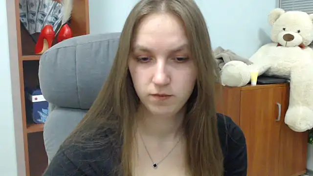 Snapshot of Nessi-Morris chatting on February 6, 2026, 7:15 am Nessi-Morris online show from February 6, 2026, 7:15 am