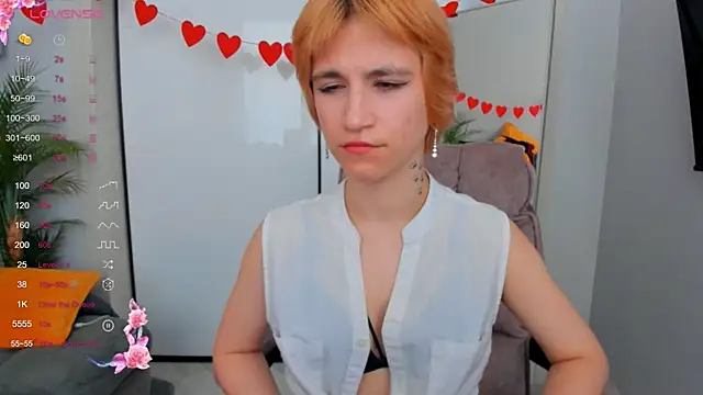 Snapshot of AutumnWhisper chatting on April 12, 2026, 3:15 pm AutumnWhisper online show from April 12, 2026, 3:15 pm