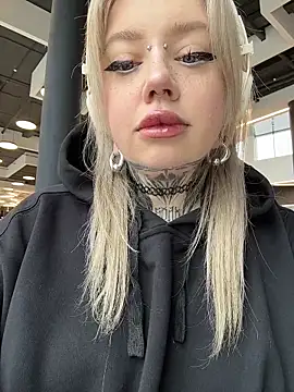 Chiibi online show from March 25, 2026, 9:52 am